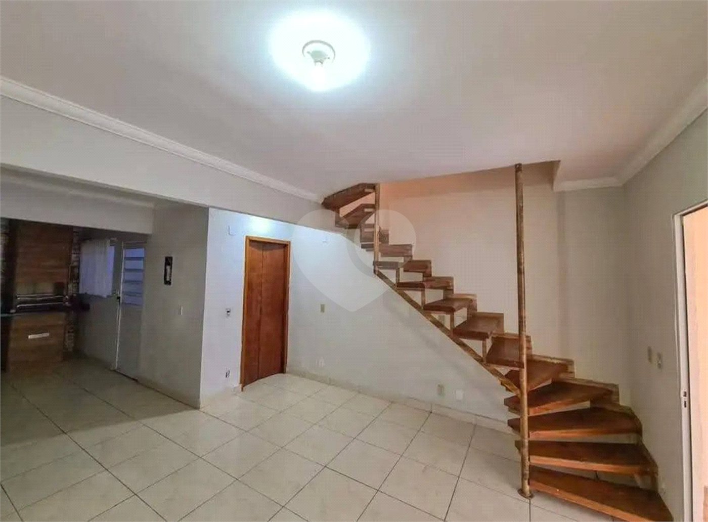 Casa à venda com 2 quartos no condomínio Villagio dos Pinhais, Pinhalzinho - SP