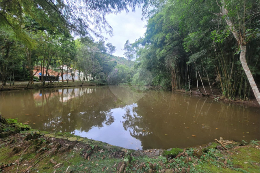 Terreno à venda no condomínio Parque Petrópolis 4 Secção, Mairiporã - SP