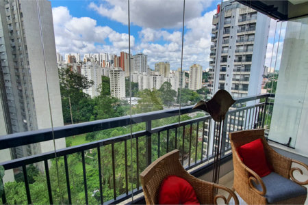 Apartamento à venda com 3 suítes em Vila Suzana, São Paulo, SP