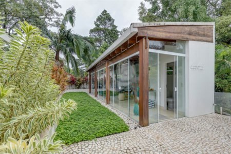 Sobrado à venda com 3 suítes em Jardim Cordeiro, São Paulo, SP