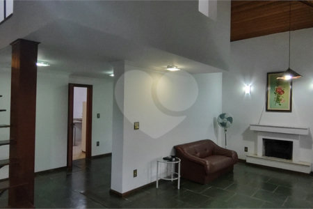 Casa à venda ou para alugar com 3 suítes no condomínio Campos de Santo Antonio I, Itu - SP