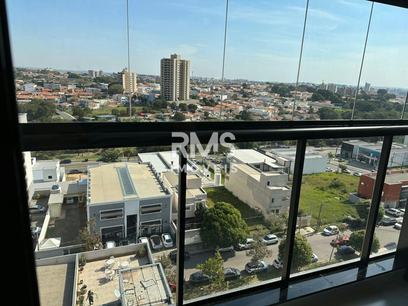 Apartamento à venda ou para alugar com 2 quartos, sendo 1 suíte,  em Itu Novo Centro, Itu, SP