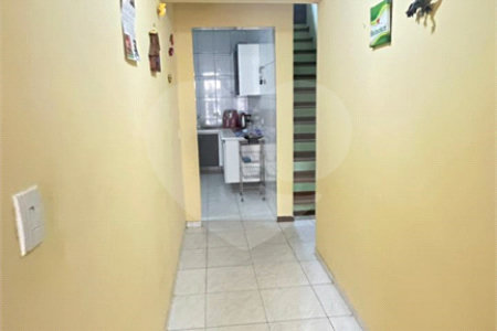 Sobrado à venda com 5 quartos em Pununduva, Cotia, SP