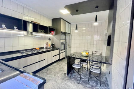 Casa à venda com 3 quartos, sendo 1 suíte,  em Jardim Wanel Ville IV, Sorocaba, SP