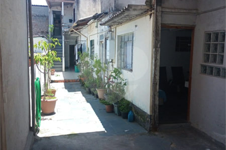 Casa à venda com 3 quartos em Vila Nivi, São Paulo, SP