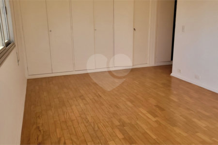 Apartamento para alugar com 3 quartos, sendo 1 suíte, em Jardim Europa, São Paulo, SP