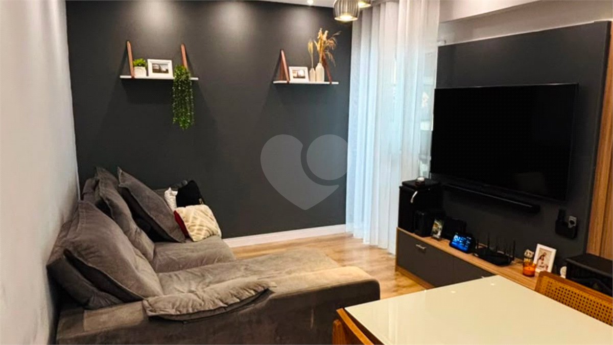Apartamento à venda ou para alugar com 2 quartos em Região Central, Caieiras, SP