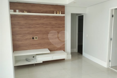 Apartamento para alugar com 2 quartos, sendo 1 suíte, em Vila Invernada, São Paulo, SP