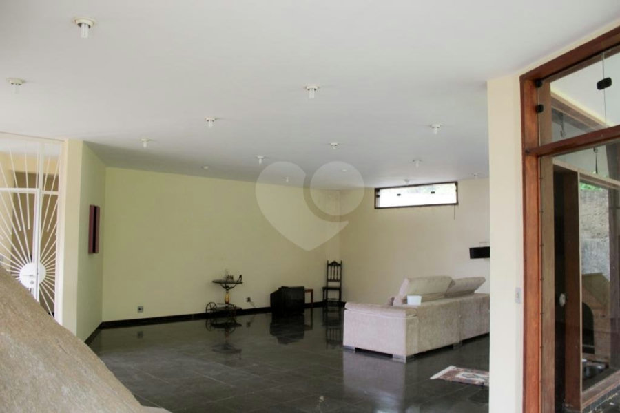 Casa à venda com 4 suítes em Tremembé, São Paulo, SP