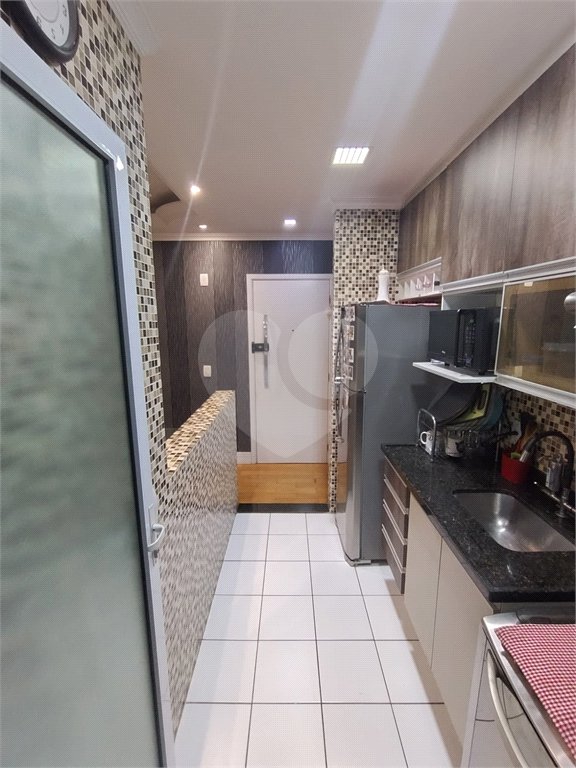 Apartamento à venda com 3 quartos, sendo 1 suíte, em Umuarama, Osasco, SP