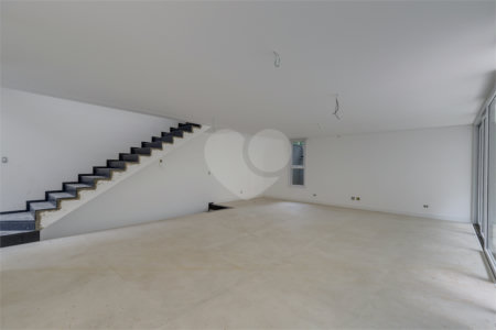 Casa à venda com 4 suítes no condomínio Garda, São Paulo - SP