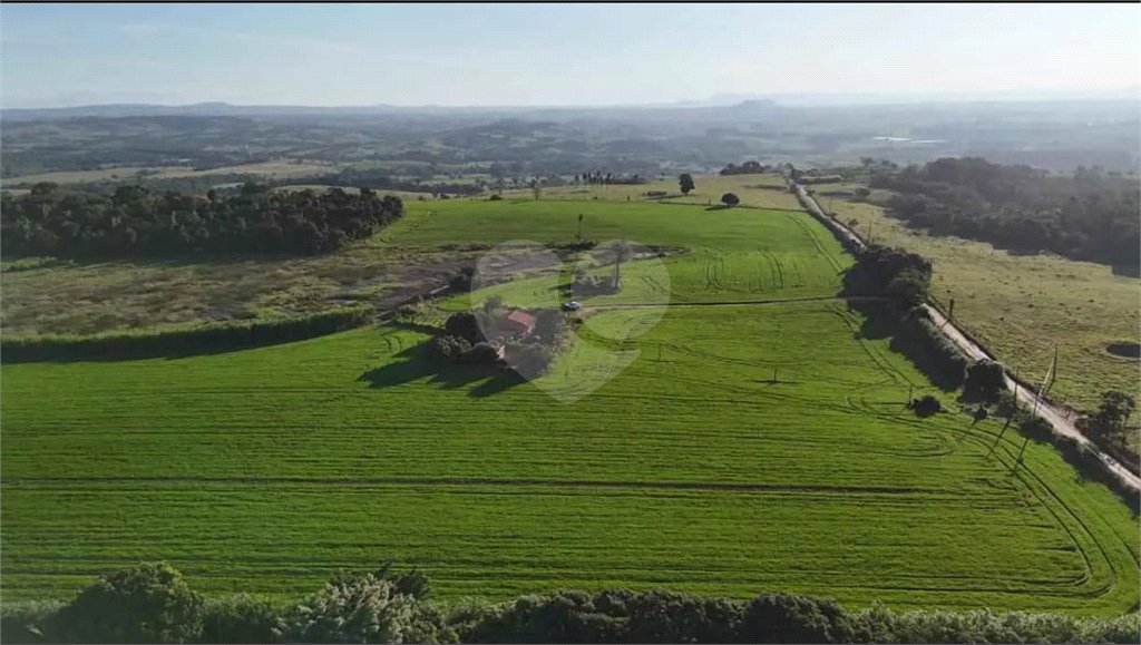 Sítio à venda com 2 quartos em Área Rural de Pereiras, Pereiras, SP