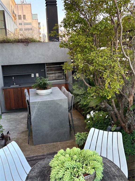 Apartamento à venda com 3 quartos, sendo 1 suíte, em Cerqueira César, São Paulo, SP