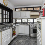 Apartamento à venda com 4 quartos, sendo 1 suíte, em Campo Belo, São Paulo, SP