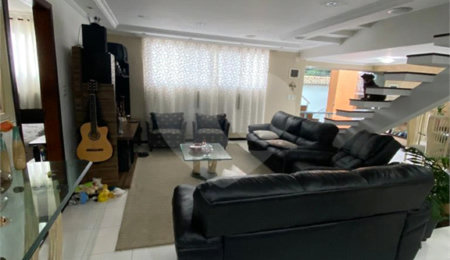 Casa à venda ou para alugar com 4 quartos, sendo 2 suítes,  em Vila Rosália, Guarulhos, SP