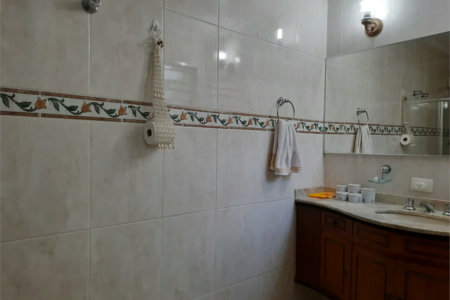 Casa à venda com 4 quartos, sendo 1 suíte, em Parque Continental, São Paulo, SP