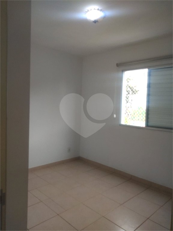 Apartamento à venda com 2 quartos, sendo 1 suíte,  em Vila Santana, Mogi das Cruzes, SP