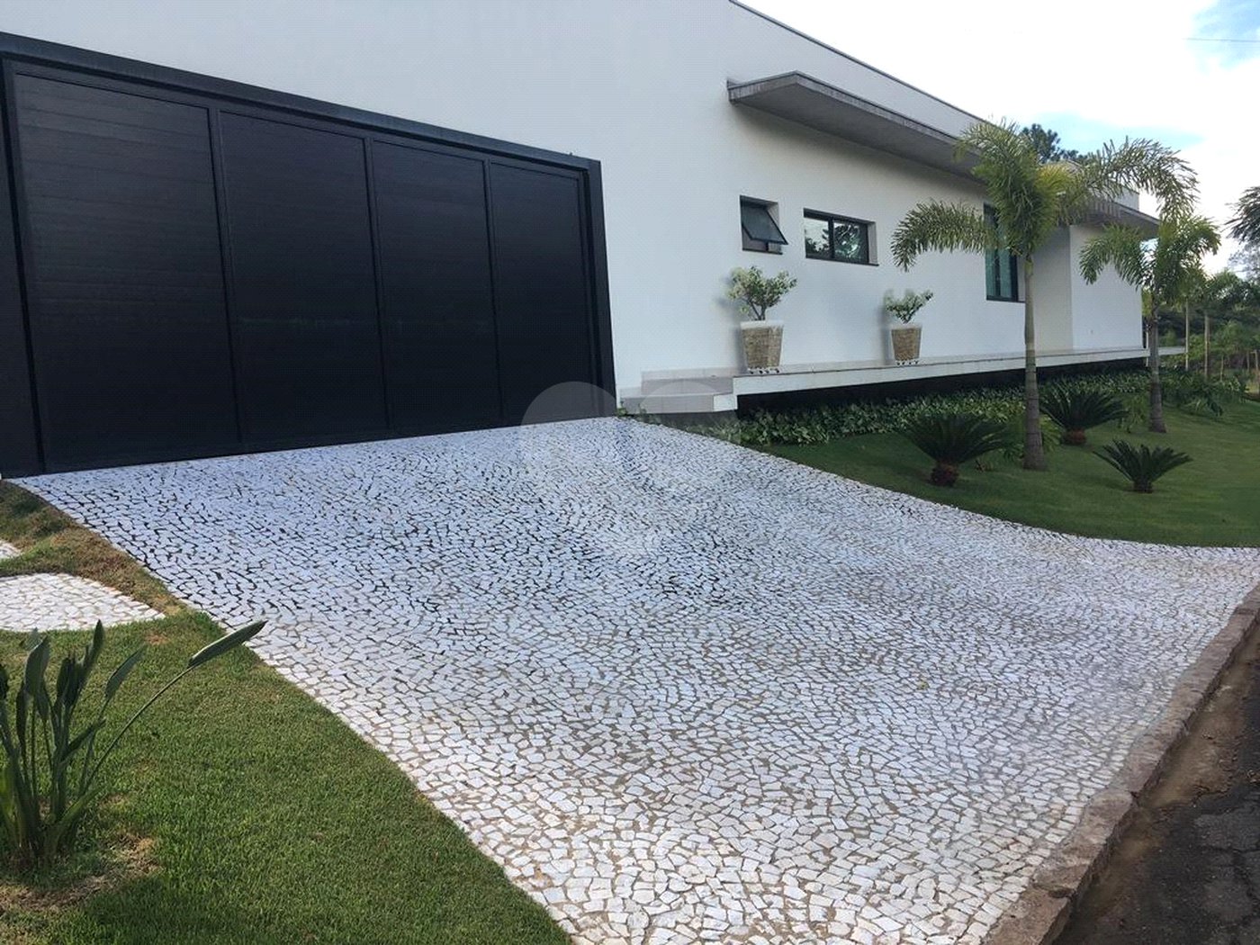 Casa à venda com 4 suítes no condomínio São Joaquim, Vinhedo - SP
