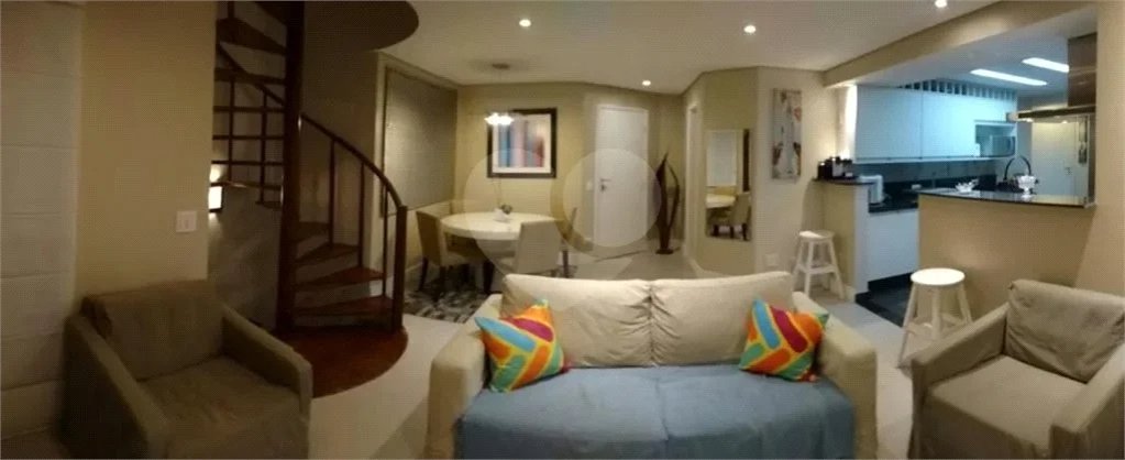Duplex à venda com 3 quartos, sendo 1 suíte, em Vila Andrade, São Paulo, SP