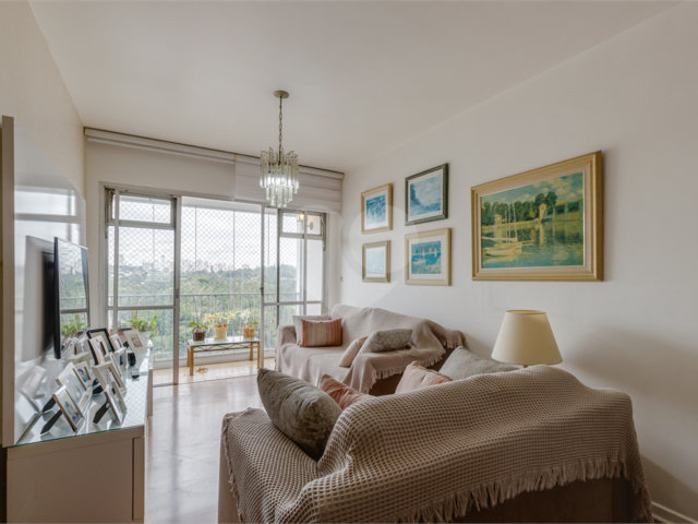 Apartamento à venda com 3 quartos, sendo 1 suíte,  em Chácara Santo Antônio (zona Sul), São Paulo, SP