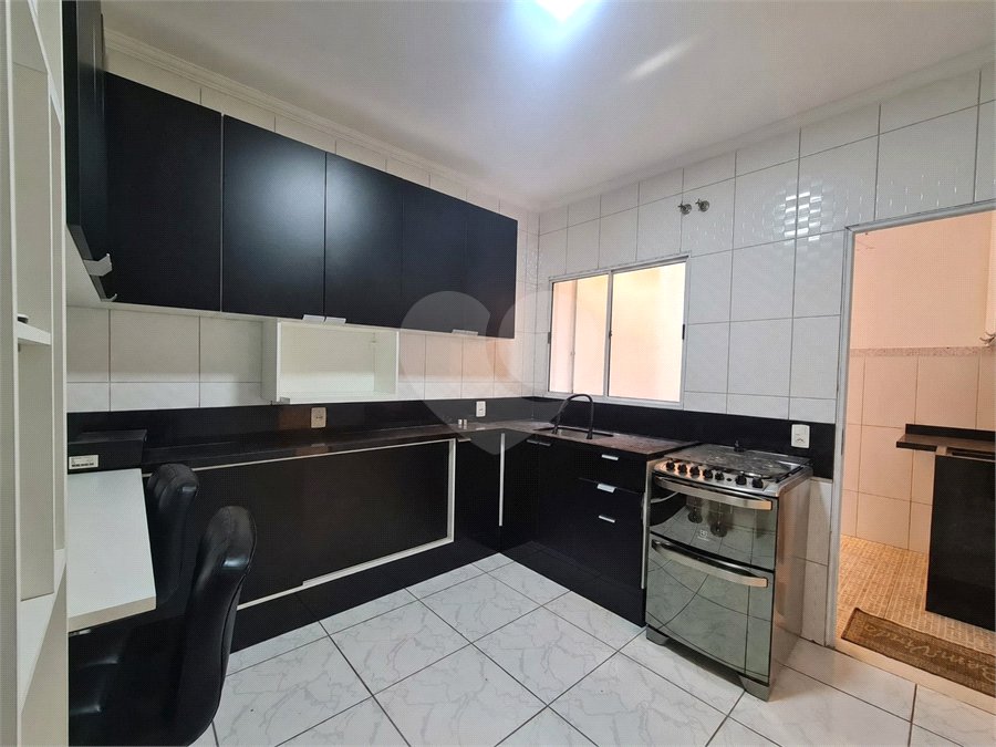 Casa à venda com 3 quartos, sendo 1 suíte, no condomínio Ponta de Leste, São Paulo - SP