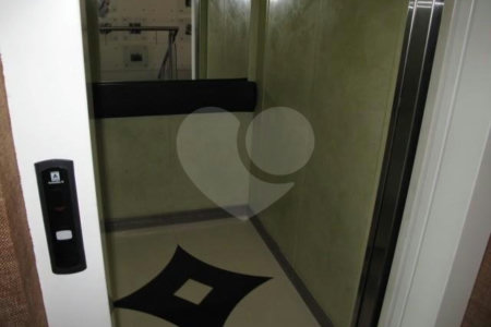 Casa à venda ou para alugar com 4 suítes no condomínio Villa Imperial, São Paulo - SP