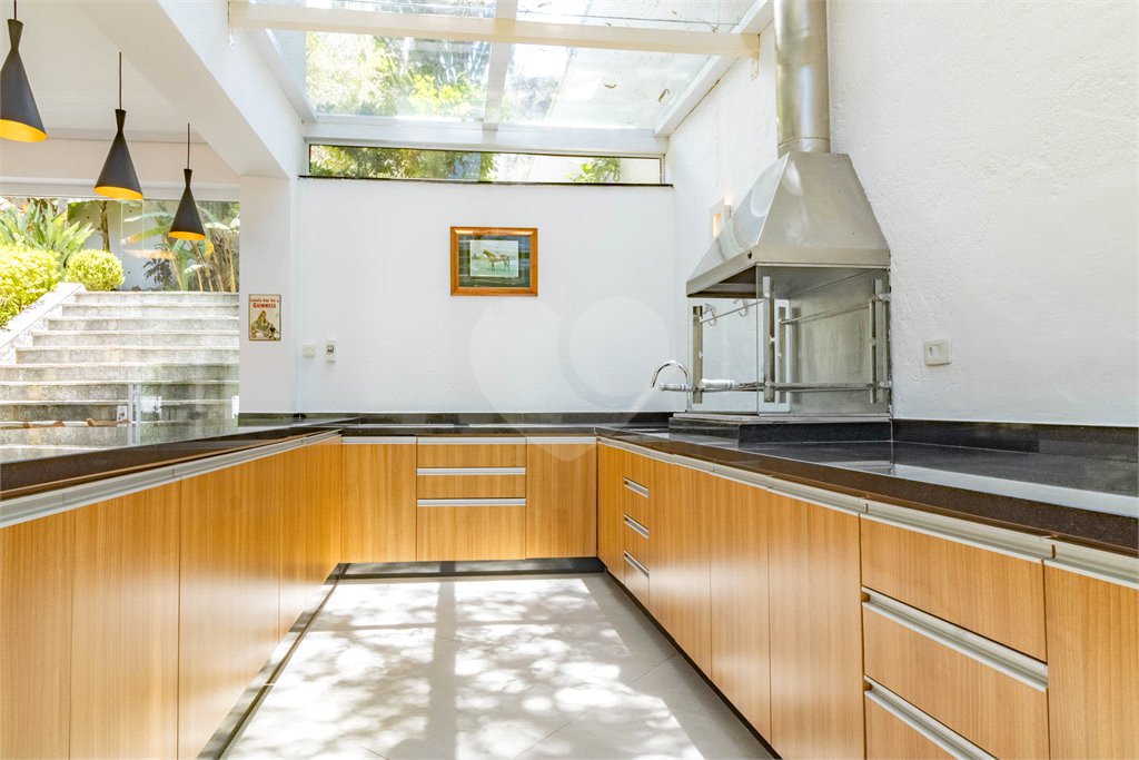 Casa à venda com 7 quartos, sendo 5 suítes,  em Morumbi, São Paulo, SP