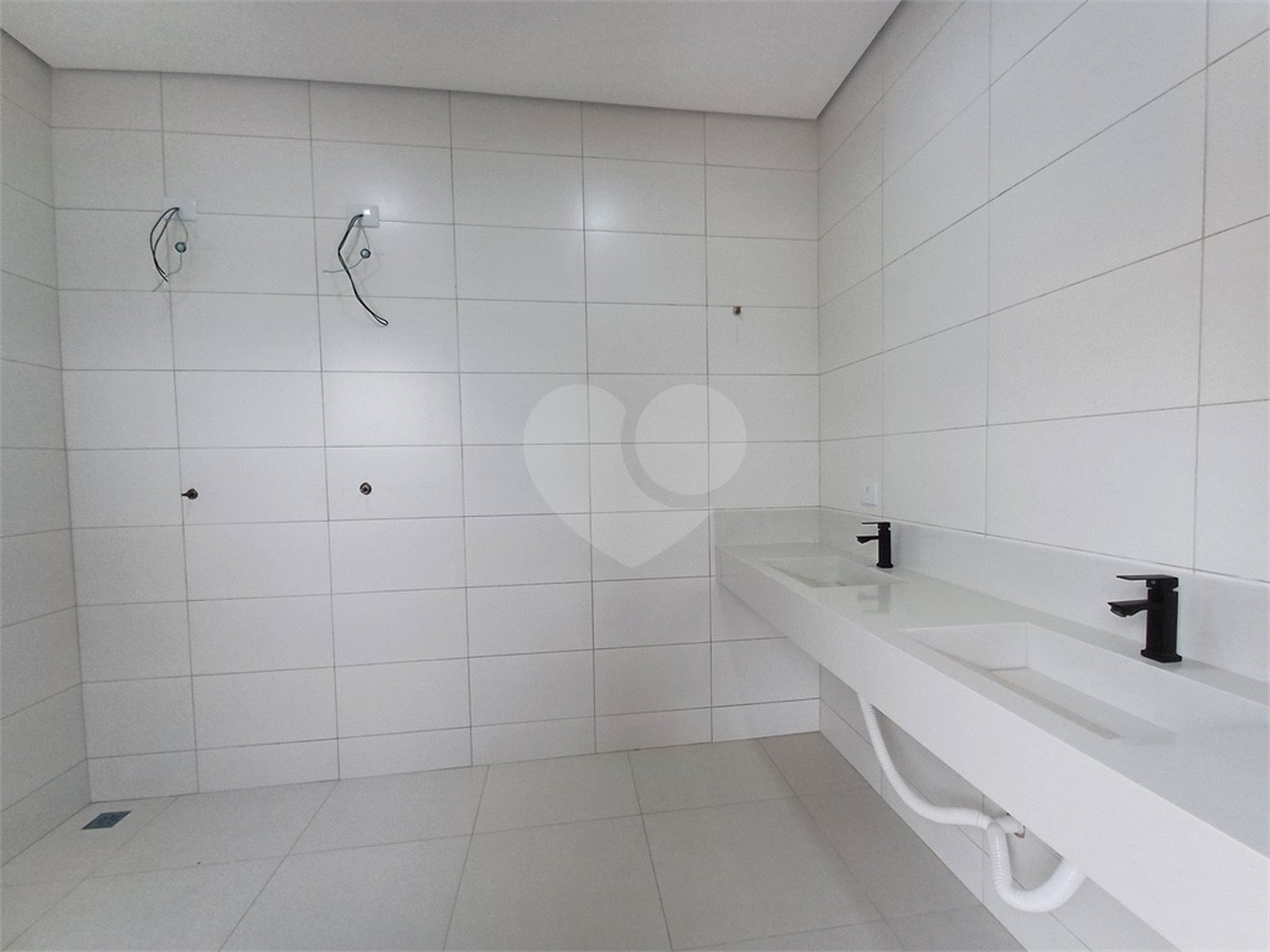 Casa à venda com 3 quartos, sendo 1 suíte,  no condomínio Ibiti Reserva, Sorocaba - SP