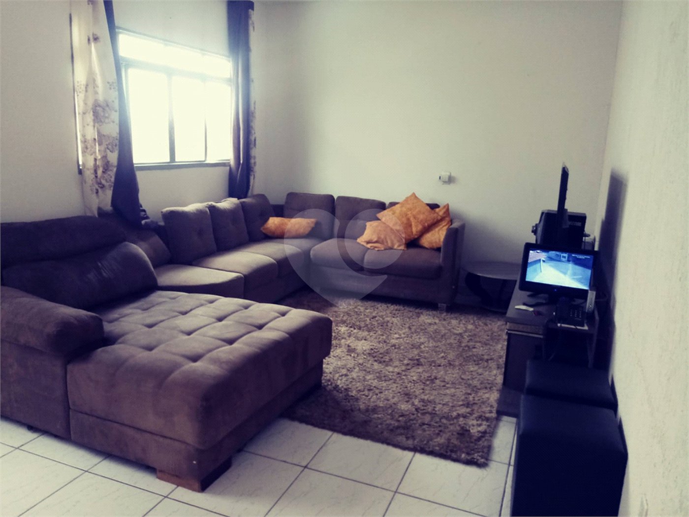 Casa à venda com 3 quartos, sendo 1 suíte, em Engordadouro, Jundiaí, SP