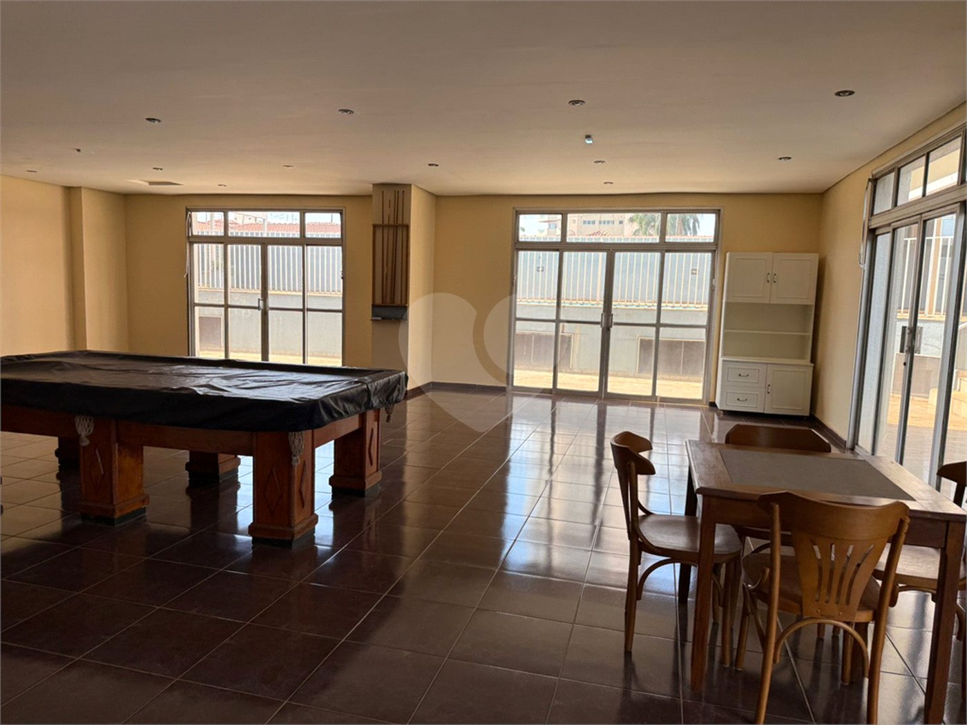 Apartamento à venda com 4 quartos, sendo 2 suítes, no Centro, Araraquara, SP