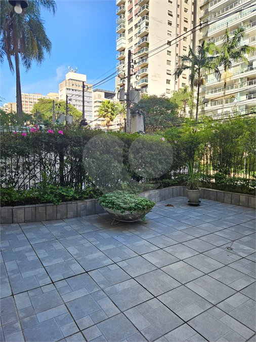 Apartamento à venda com 3 quartos, sendo 1 suíte,  em Itaim Bibi, São Paulo, SP