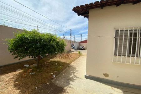Casa à venda com 5 quartos no Centro, Balsas, MA