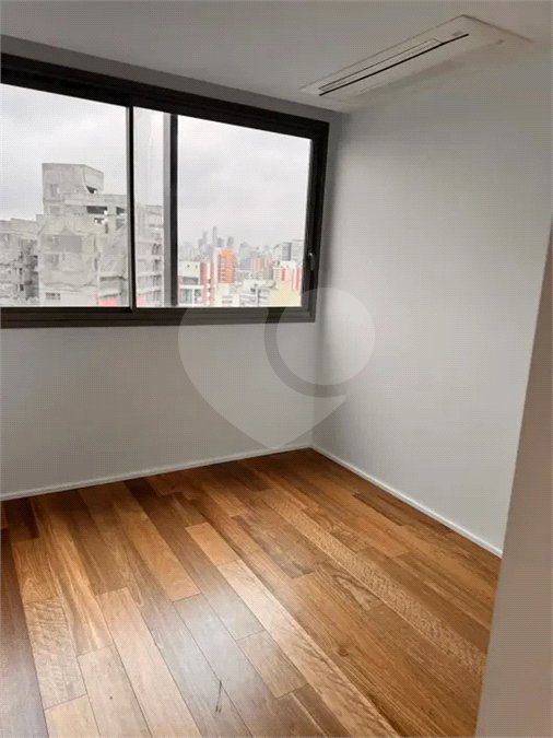 Apartamento para alugar com 4 quartos, sendo 3 suítes, em Pinheiros, São Paulo, SP