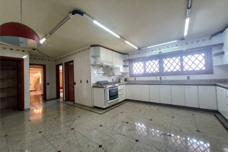 Casa à venda com 6 suítes no condomínio Portal da Raposo, Sorocaba - SP