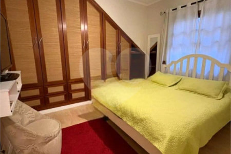 Casa à venda com 2 quartos em Vila Galvão, Guarulhos, SP