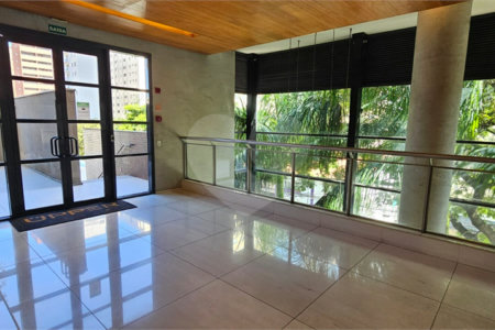 Apartamento à venda com 1 suíte em Vila Nova Conceição, São Paulo, SP