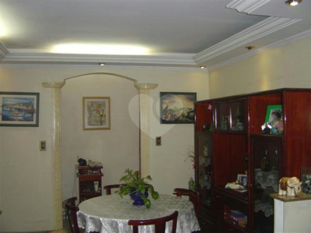 Sobrado à venda com 5 quartos, sendo 1 suíte,  em Vila Nova Cachoeirinha, São Paulo, SP