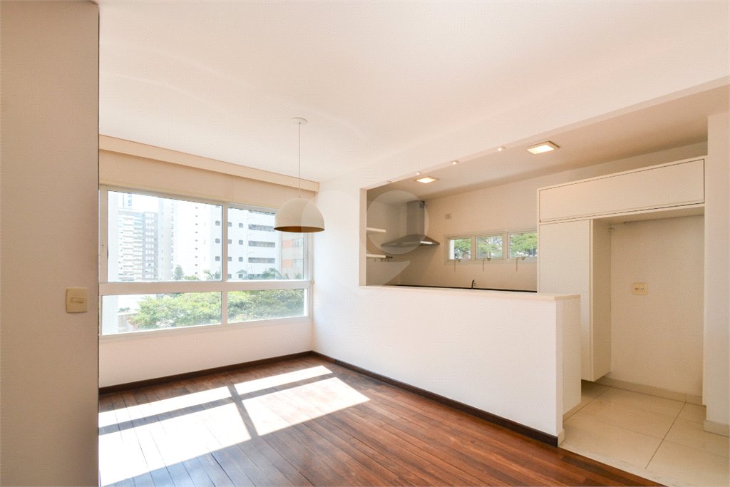 Duplex à venda com 3 suítes em Jardim Paulista, São Paulo, SP
