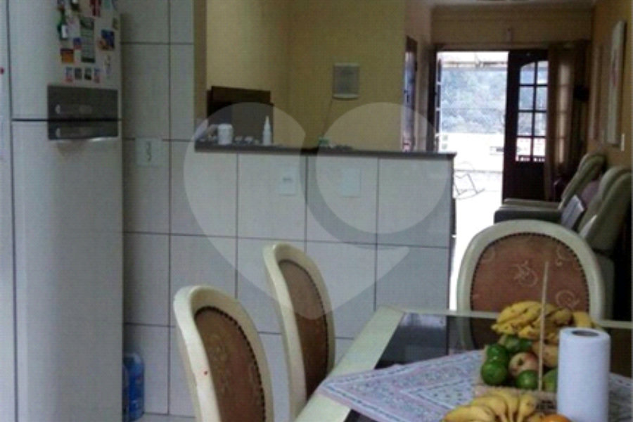 Sobrado à venda com 4 quartos, sendo 1 suíte,  em Tremembé, São Paulo, SP