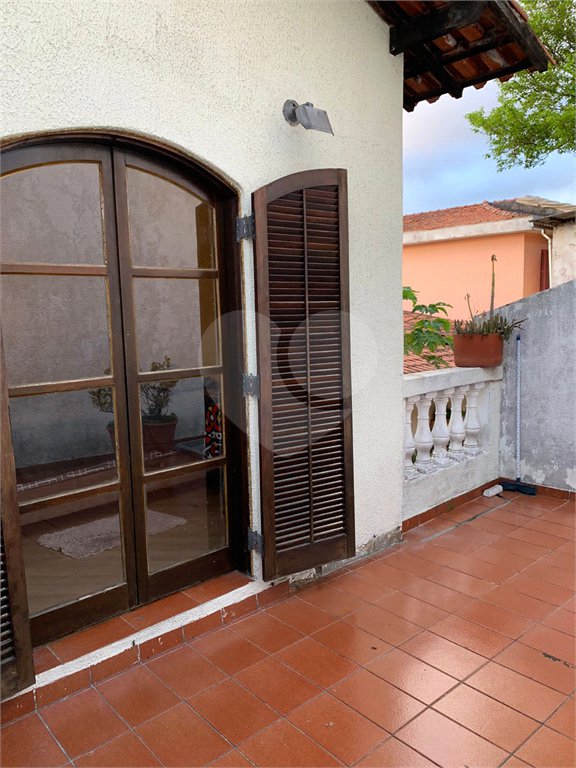Sobrado à venda com 3 quartos, sendo 1 suíte, em Vila do Castelo, São Paulo, SP