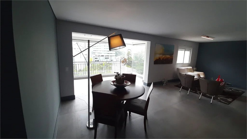 Apartamento à venda com 2 suítes em Jardim Caboré, São Paulo, SP