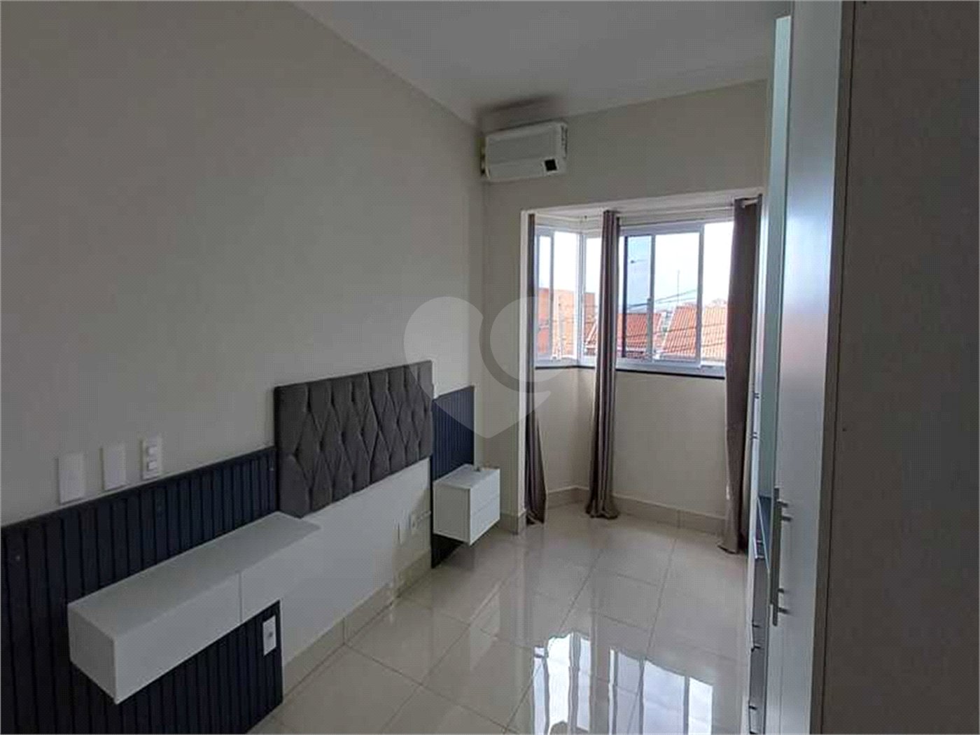 Sobrado à venda com 3 suítes em Residencial Monte Verde, Indaiatuba, SP