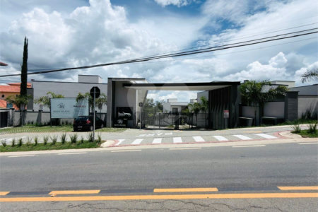 Casa à venda ou para alugar com 3 suítes em Caixa D´água, Vinhedo, SP