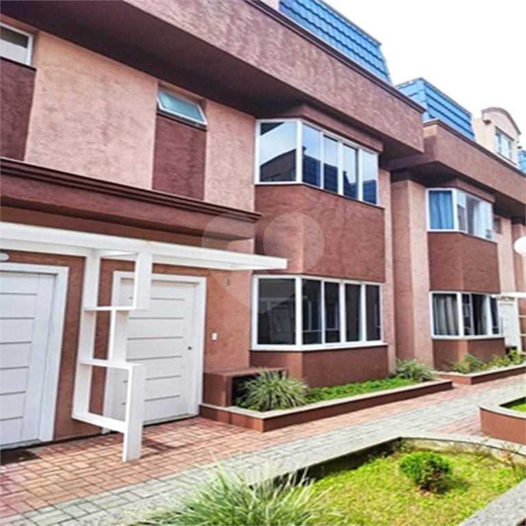 Casa à venda com 3 quartos, sendo 1 suíte,  no condomínio Ouro Verde, Guarulhos - SP