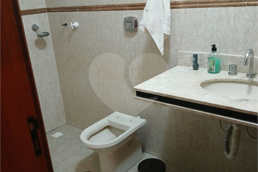 Casa à venda com 4 quartos, sendo 1 suíte, em Vila Romão, Salto, SP