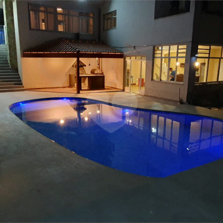 Casa à venda com 4 quartos, sendo 3 suítes, em Jardim Prudência, São Paulo, SP