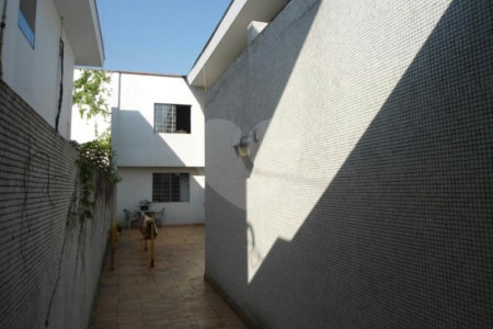 Casa à venda com 5 quartos, sendo 2 suítes, em Planalto Paulista, São Paulo, SP