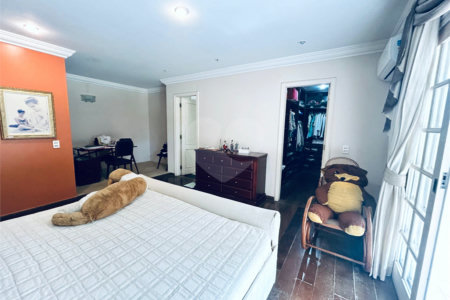 Casa à venda com 8 quartos, sendo 7 suítes, em Barra da Tijuca, Rio de Janeiro, RJ