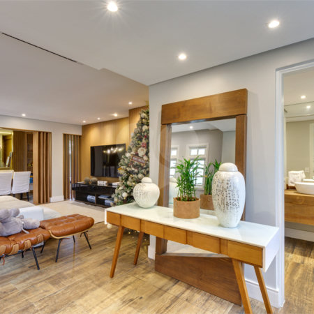 Casa à venda com 5 quartos, sendo 3 suítes, em Alto da Boa Vista, São Paulo, SP