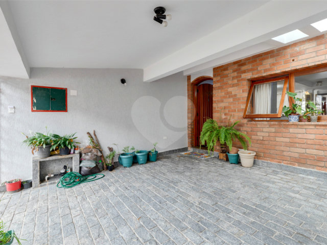 Casa de Vila à venda com 2 quartos, sendo 1 suíte,  em Jardim Hípico, São Paulo, SP
